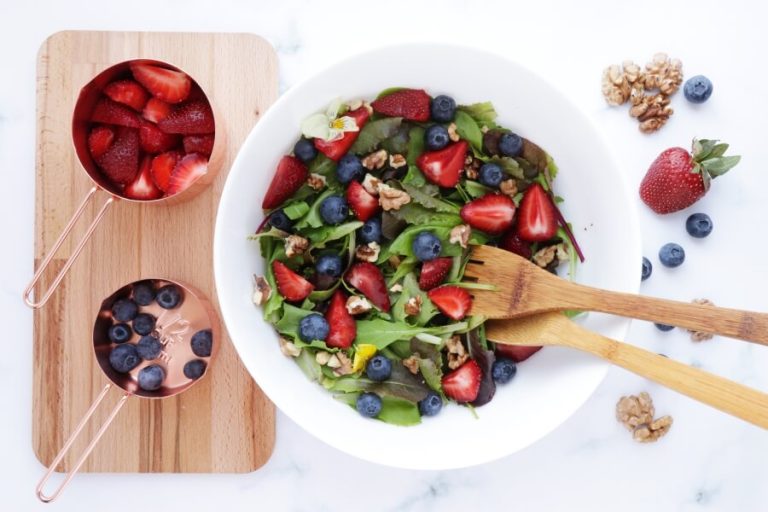 Step 2 - Healthy Berry and Walnut Salad