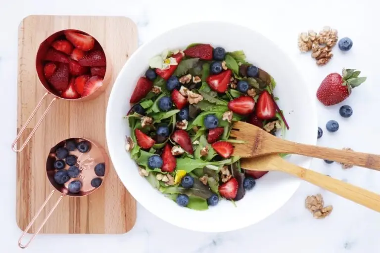 Step 2 - Healthy Berry and Walnut Salad