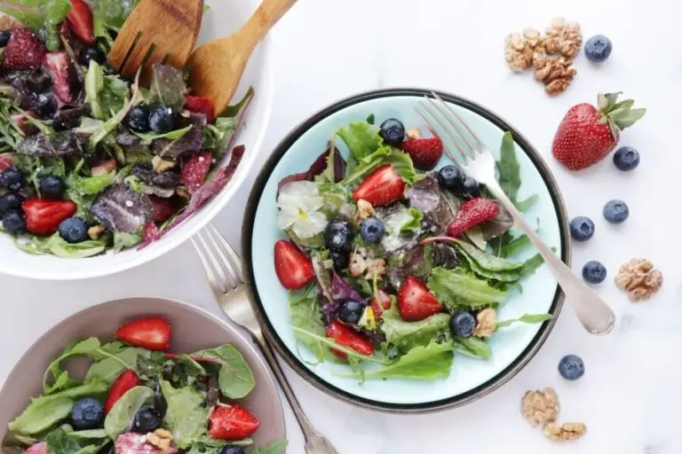 Step 4 - Healthy Berry and Walnut Salad