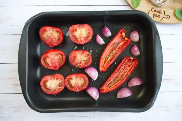 Step 2 - Healthy Roasted Red Pepper & Tomato Soup with Ricotta