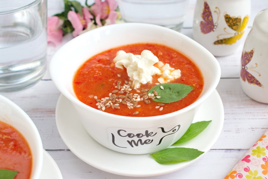 How to serve Healthy Roasted Red Pepper & Tomato Soup with Ricotta