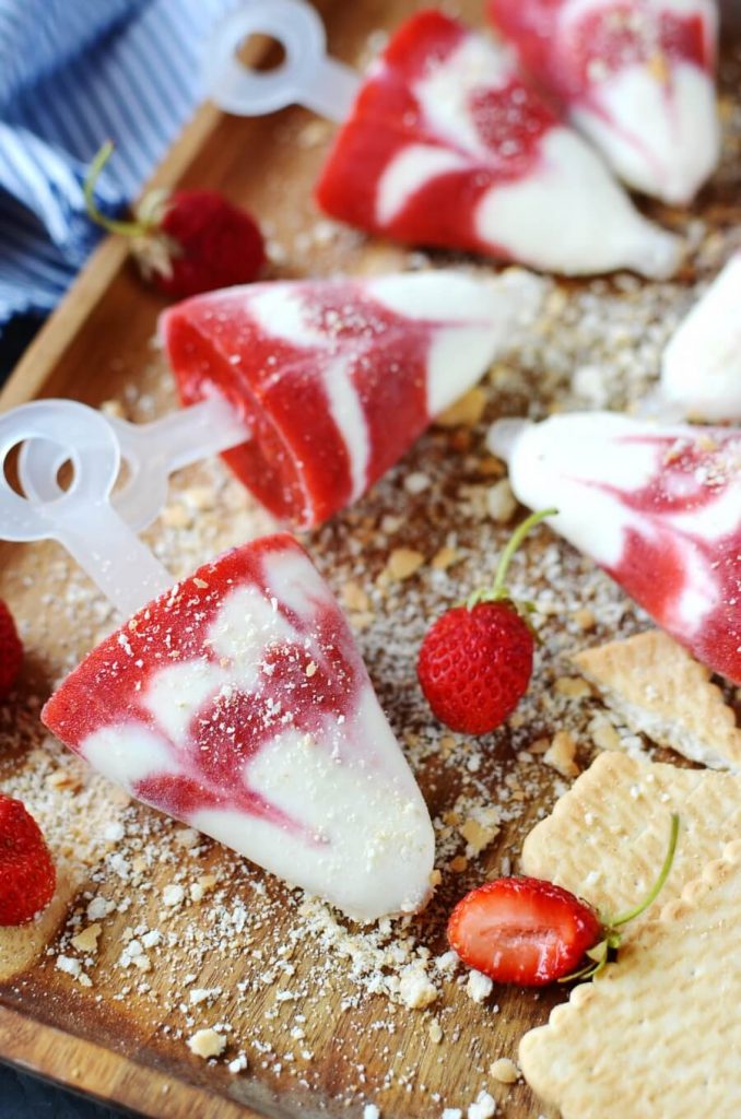 Healthy Strawberry Cheesecake Pops