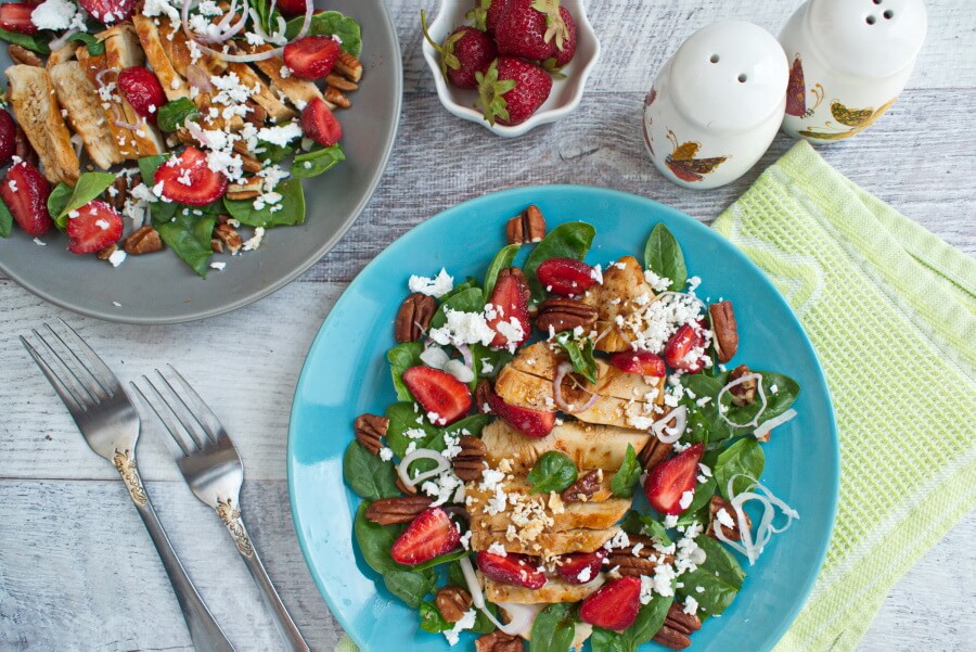 Healthy Strawberry-Chicken Salad with Pecans recipe-Easy Grilled Chicken Salad Recipe with Strawberries-Easy Strawberry-Chicken Salad