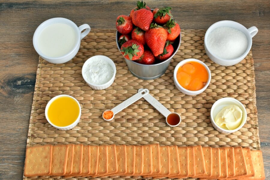 Ingridiens for Healthy Strawberry-Orange Tart