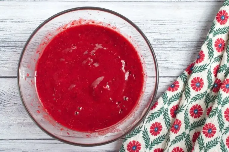 Step 1 - Healthy Strawberry Parfaits