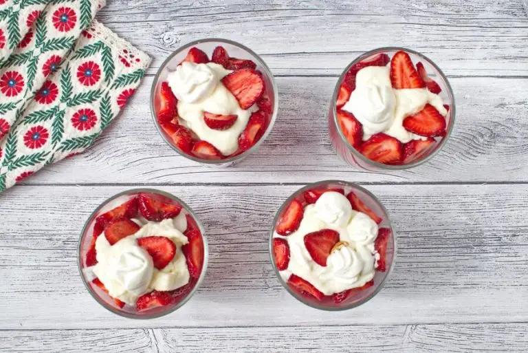 Step 4 - Healthy Strawberry Parfaits