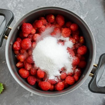Homemade Strawberry Marshmallows (Zephyr) recipe - step 2