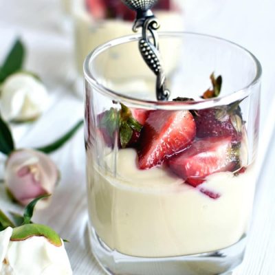 Lavender-Scented Strawberries with Honey Cream Recipe-How To Lavender-Scented Strawberries with Honey Cream-Delicious Lavender-Scented Strawberries with Honey Cream