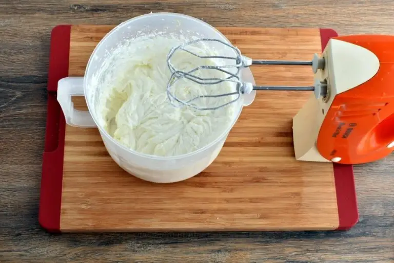 Step 3 - Lemon Meringue Fridge Cake