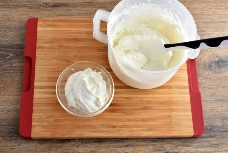 Step 4 - Lemon Meringue Fridge Cake