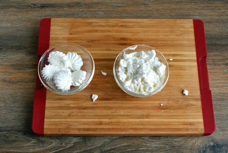 Step 7 - Lemon Meringue Fridge Cake