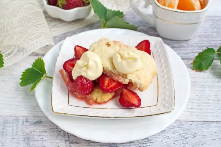 Step 7 - Old Fashioned Strawberry Shortcake