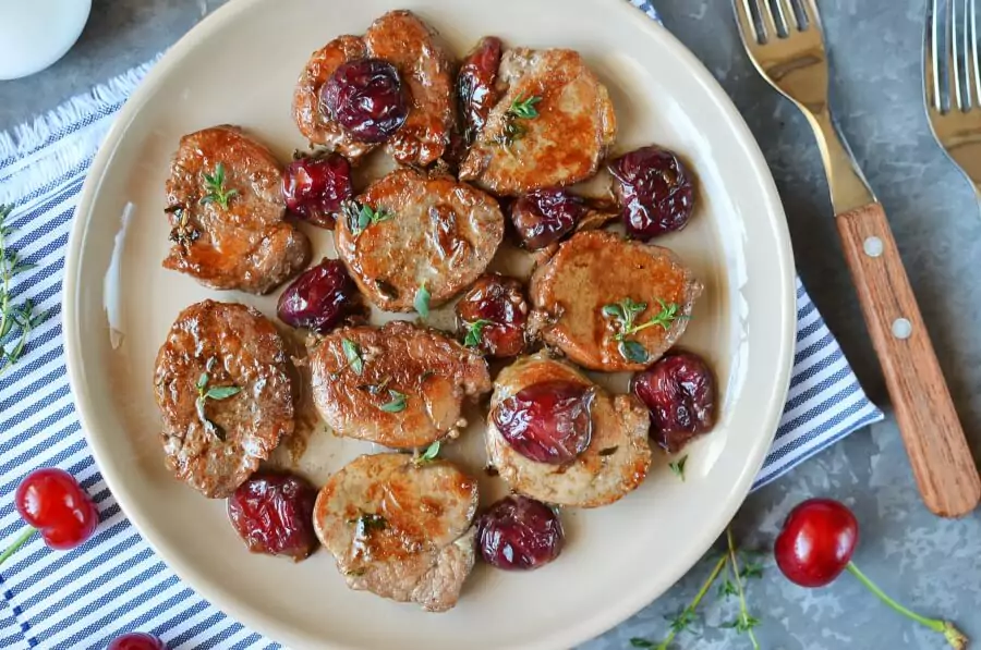 Pork Medallions with Red Wine-Cherry Sauce