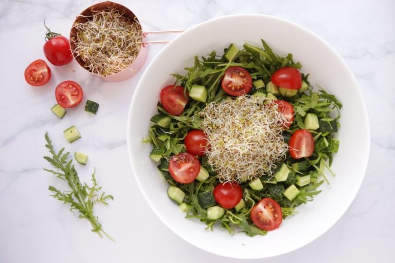 Step 2 - Healthy Vegan Quick Rocket Salad