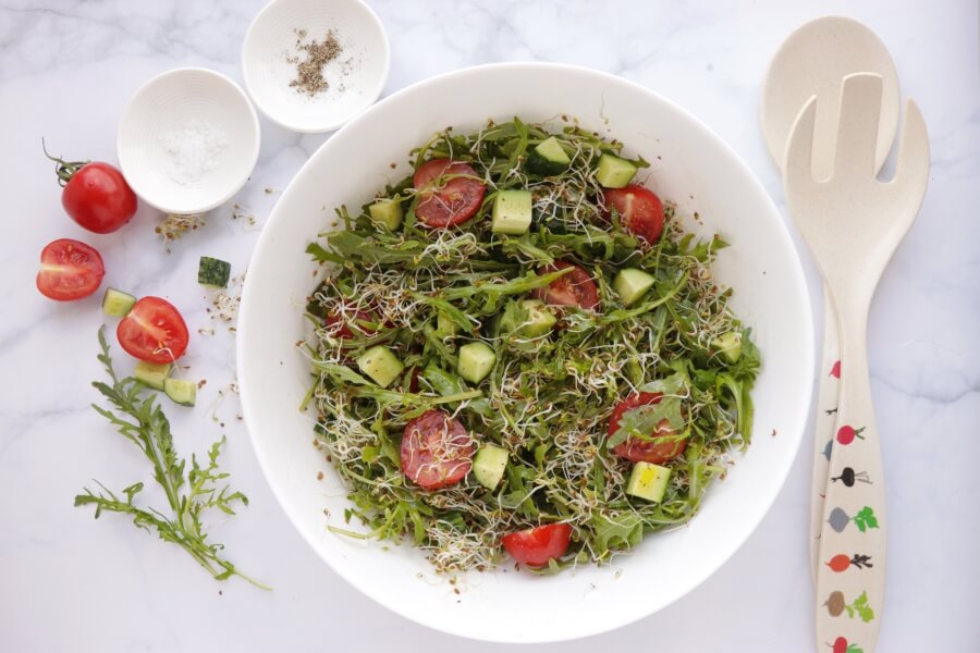 Healthy Vegan Quick Rocket Salad recipe - step 3