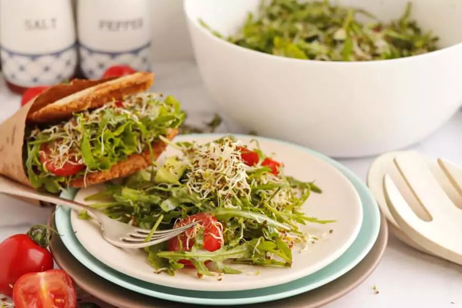 Healthy Vegan Quick Rocket Salad