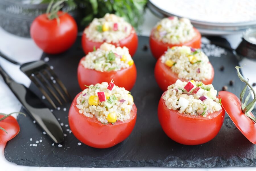 Quinoa and Chickpea Stuffed Tomatoes Recipe-Delicious Quinoa and Chickpea Stuffed Tomatoes-How to Make Quinoa and Chickpea Stuffed Tomatoes