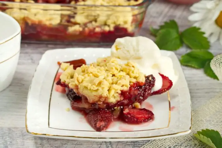 Step 7 - Rhubarb Strawberry Cobbler