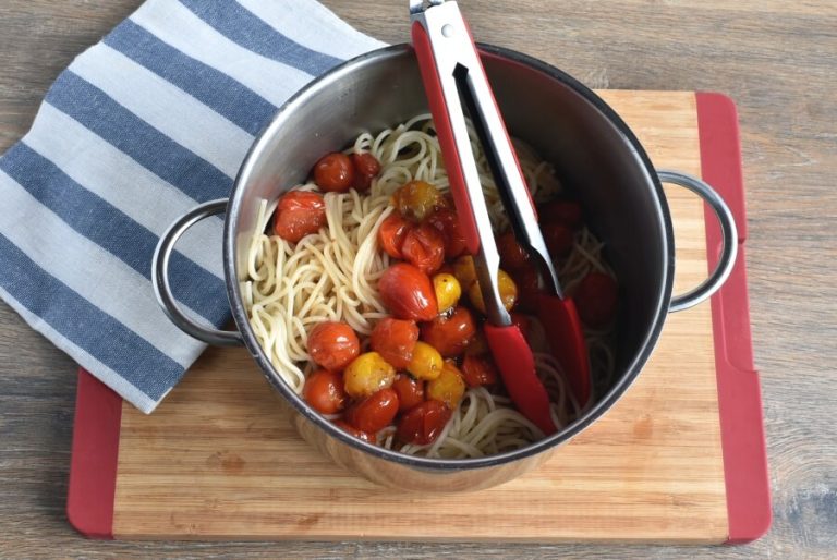 Step 4 - Roasted Cherry Tomato Sauce with Spaghetti