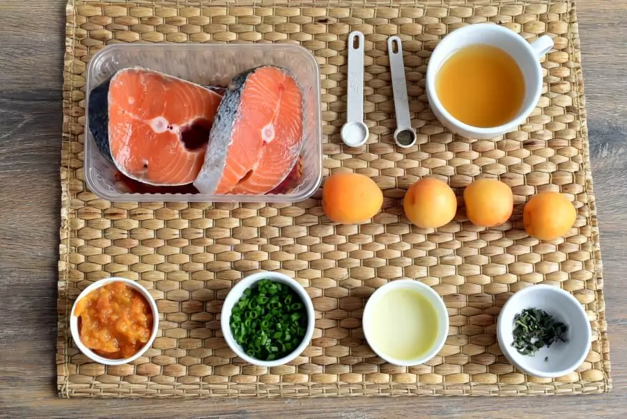 Ingredients for Salmon with Apricot Sauce