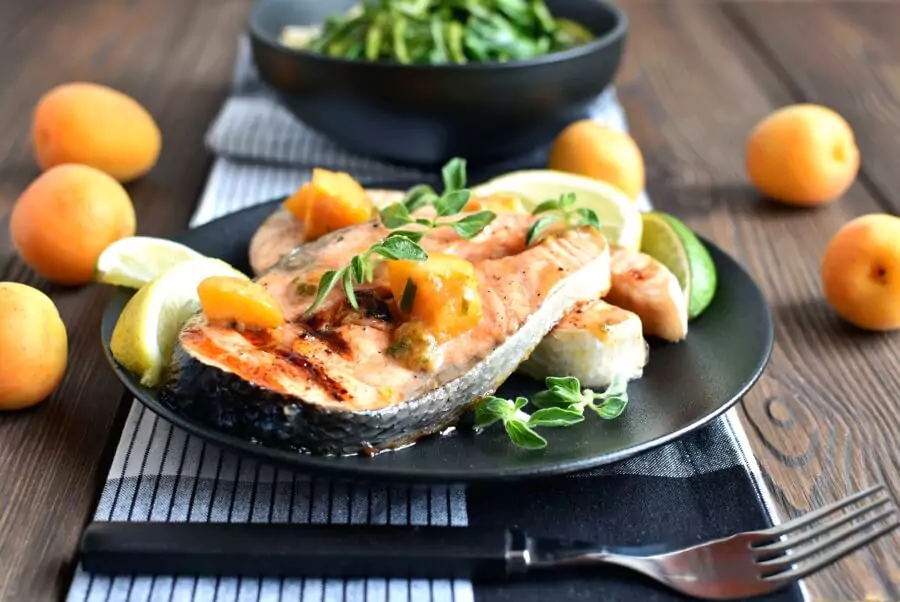 Salmon with Apricot Sauce