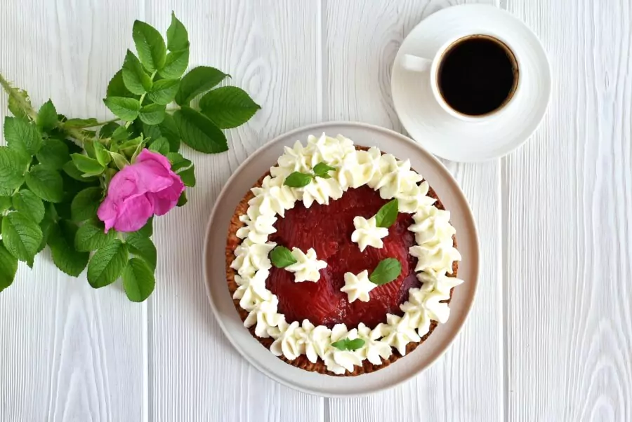 Sky-High Strawberry Pie