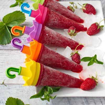 Strawberry Mojito Wine Popsicles Recipe-Delicious Strawberry Mojito Wine Popsicles