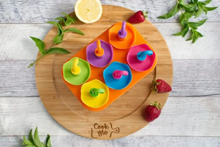 Step 5 - Strawberry Mojito Wine Popsicles
