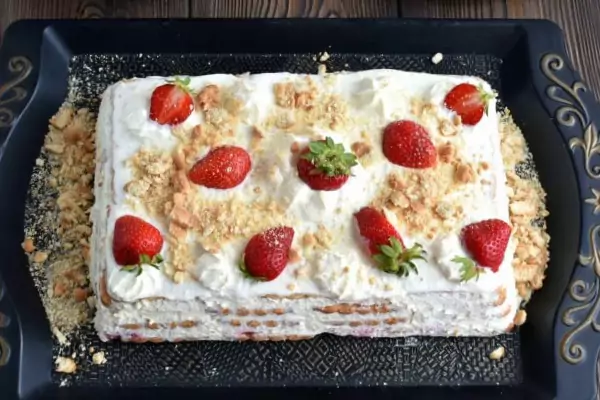 Step 5 - Strawberry Shortcake Slice