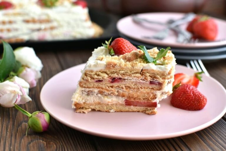 Step 6 - Strawberry Shortcake Slice