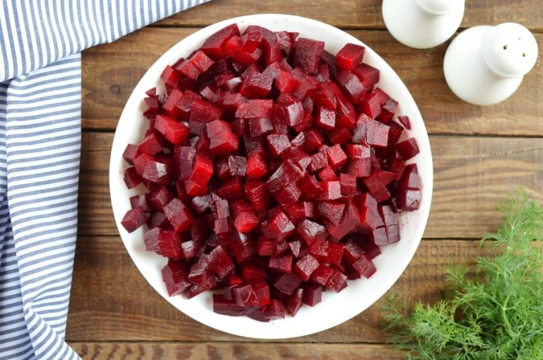 Step 4 - Gluten Free Summer Borscht