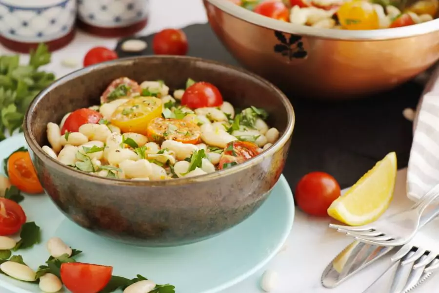 White Bean and Cherry Tomato Salad