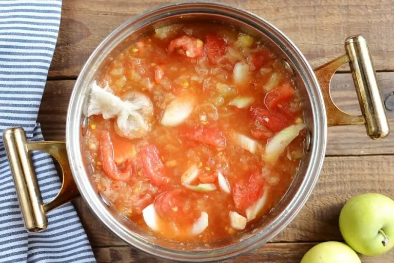 Step 3 - Apple and Tomato Chutney