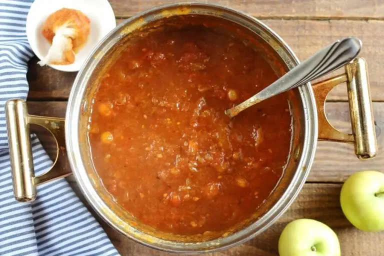 Step 5 - Apple and Tomato Chutney