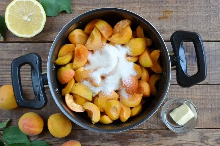 Step 2 - Apricot Amaretto Jam