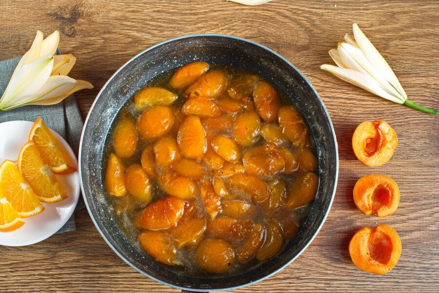Apricot and Orange Blossom Jam recipe - step 4