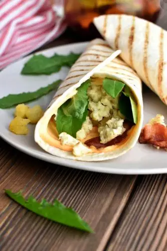 Bacon Arugula and Egg Wraps