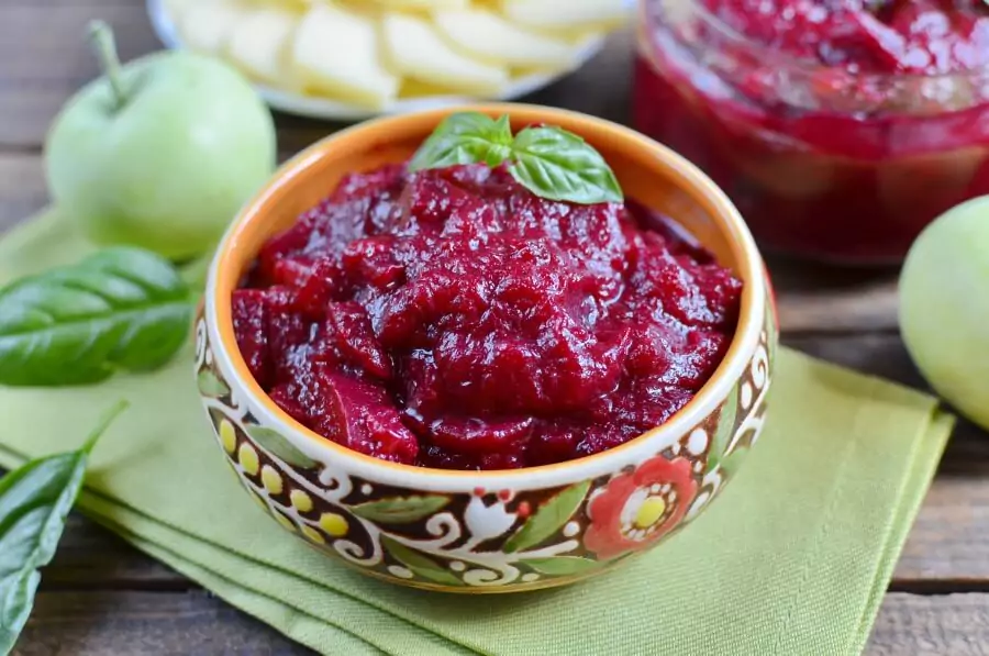 How to serve Beetroot Chutney