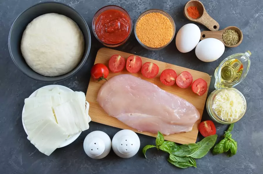 Ingredients for Chicken Parmesan Pizza