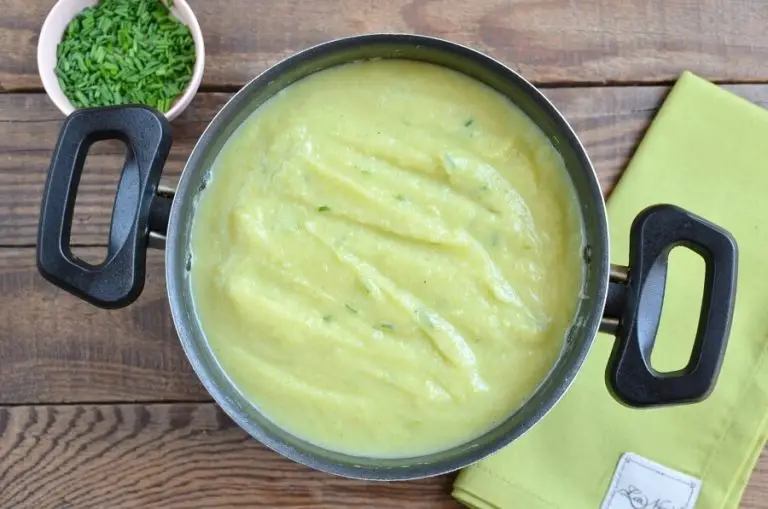 Step 5 - Courgette, Potato and Cheddar Soup
