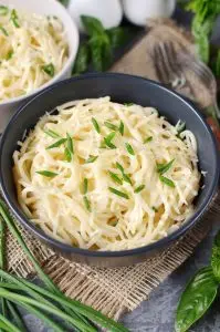 Creamy Three-Cheese Spaghetti