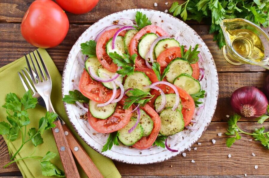 Vegan Cucumber Tomato Salad