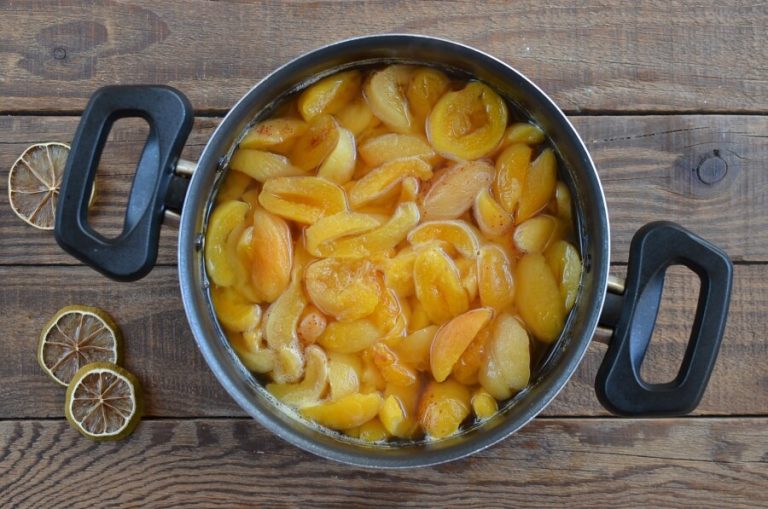 Step 3 - Dried Apricot Jam