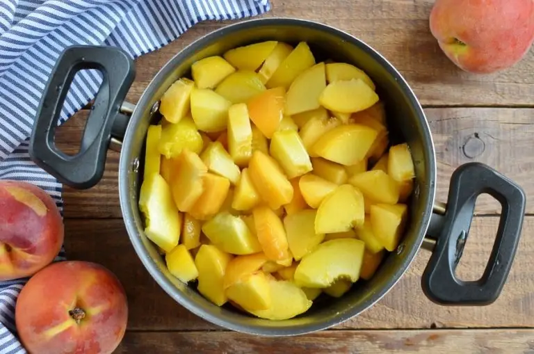 Easy Homemade Peach Jam (No Pectin) recipe - step 1