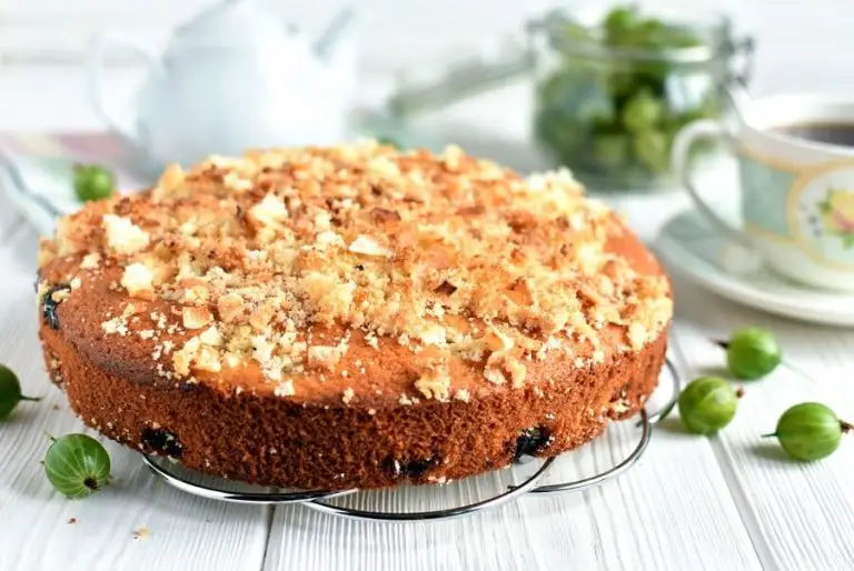 Step 9 - Gooseberry Coconut Cake