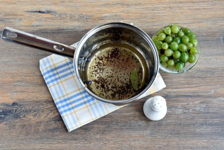 Grilled Mackerel with Pickled Gooseberry Ketchup Recipe Cook.me Recipes