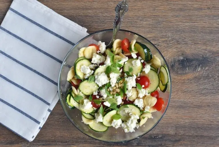 Step 5 - Lemon-Pignoli Zucchini Pasta