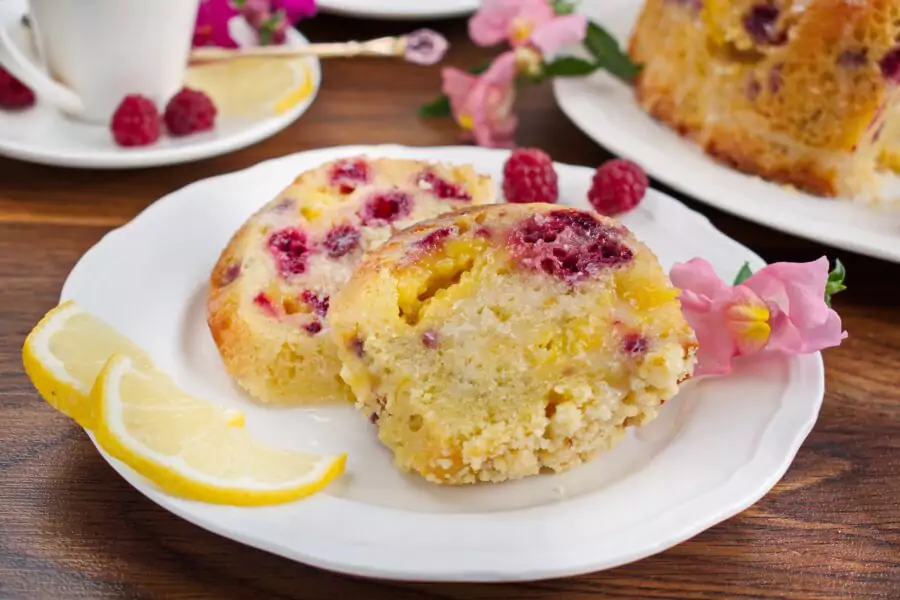 Lemon and Raspberry Coffee Cake
