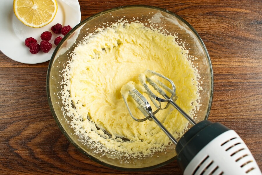 Lemon and Raspberry Coffee Cake recipe - step 4