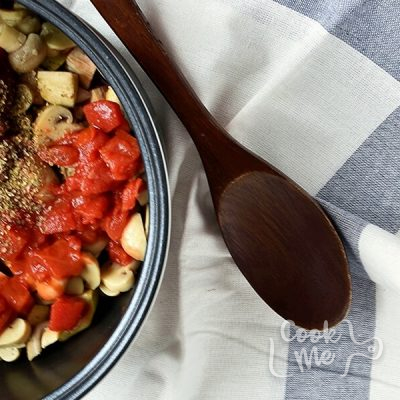 Pasta with Eggplant Tomato Sauce recipe - step 1